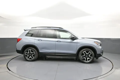 More photos of 2023 Honda Passport Elite at Plaza Honda, NY