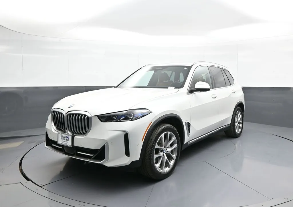 White 2024 BMW X5 xDrive40i for sale in Brooklyn, NY