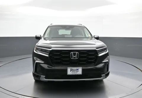 Photos of 2023 Honda Pilot Touring for sale in Brooklyn, NY at Plaza Honda