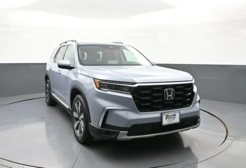 Another view of 2024 Honda Pilot Elite for sale in Brooklyn, NY at Plaza Honda