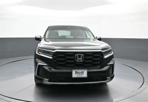 Photos of 2025 Honda Pilot EX-L+ for sale in Brooklyn, NY at Plaza Honda