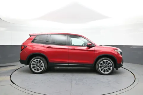 More photos of 2024 Honda Passport EX-L at Plaza Honda, NY
