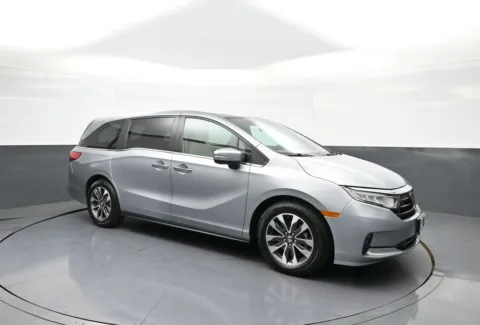 More photos of 2023 Honda Odyssey EX-L at Plaza Honda, NY