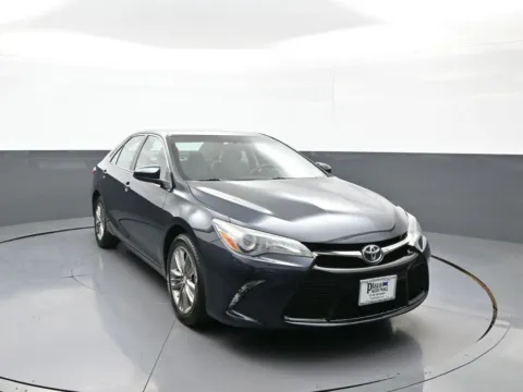 Another view of 2017 Toyota Camry SE for sale in Brooklyn, NY at Plaza Honda