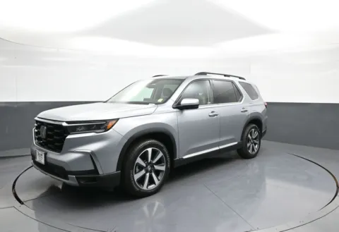 Silver 2024 Honda Pilot Touring for sale in Brooklyn, NY