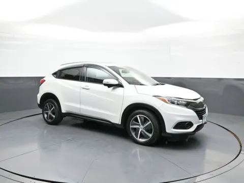 More photos of 2021 Honda HR-V EX-L at Plaza Honda, NY