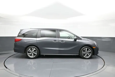 More photos of 2024 Honda Odyssey Touring at Plaza Honda, NY