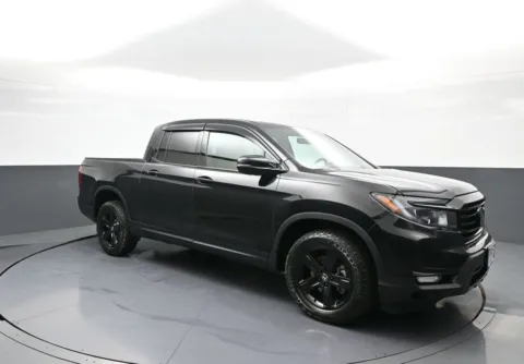 More photos of 2023 Honda Ridgeline Black Edition at Plaza Honda, NY