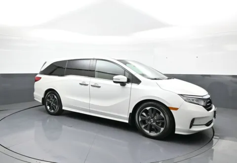 More photos of 2023 Honda Odyssey Elite at Plaza Honda, NY