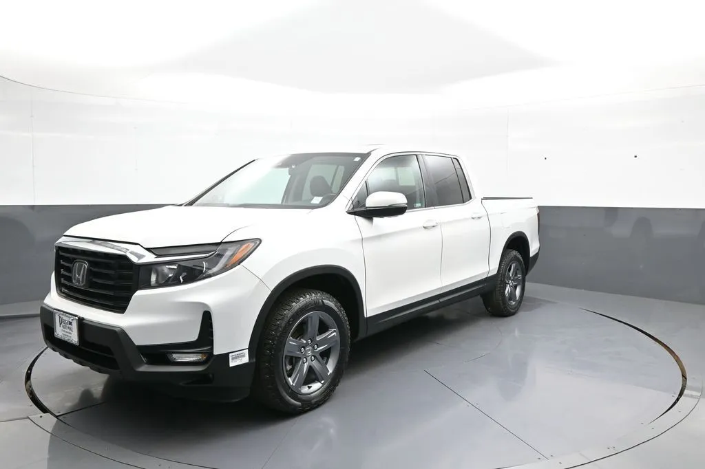 White 2023 Honda Ridgeline RTL for sale in Brooklyn, NY