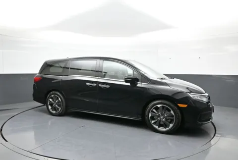 Another view of 2022 Honda Odyssey Elite for sale in Brooklyn, NY at Plaza Honda