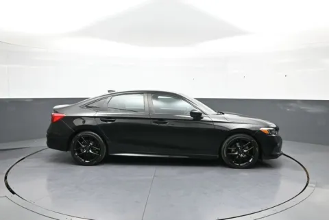 More photos of 2022 Honda Civic Sport at Plaza Honda, NY