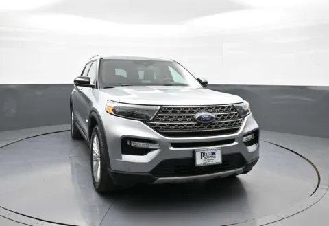 Another view of 2022 Ford Explorer King Ranch for sale in Brooklyn, NY at Plaza Honda