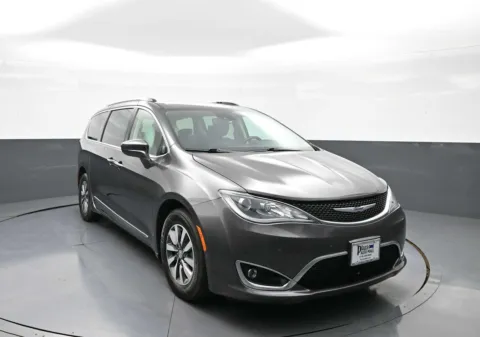Another view of 2020 Chrysler Pacifica Touring L Plus for sale in Brooklyn, NY at Plaza Honda