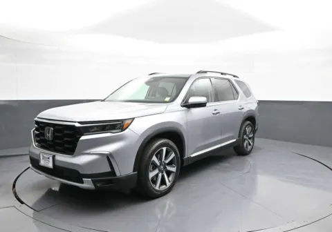 Silver 2023 Honda Pilot Touring for sale in Brooklyn, NY