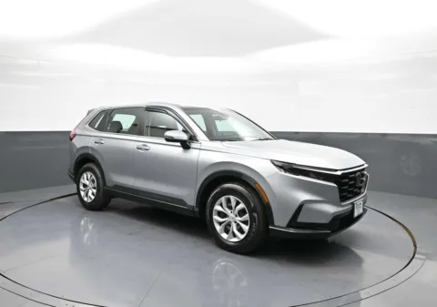 More photos of 2024 Honda CR-V LX at Plaza Honda, NY