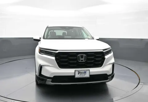Photos of 2023 Honda Pilot EX-L 7 Passenger for sale in Brooklyn, NY at Plaza Honda
