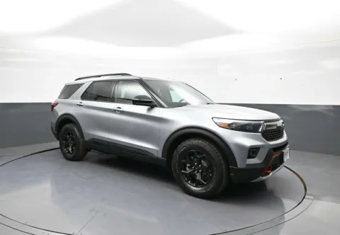 More photos of 2022 Ford Explorer Timberline at Plaza Honda, NY