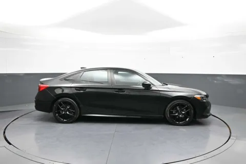More photos of 2022 Honda Civic Sport at Plaza Honda, NY