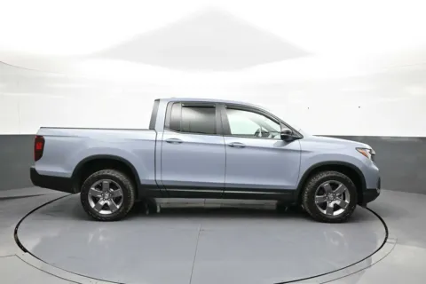 More photos of 2024 Honda Ridgeline TrailSport at Plaza Honda, NY