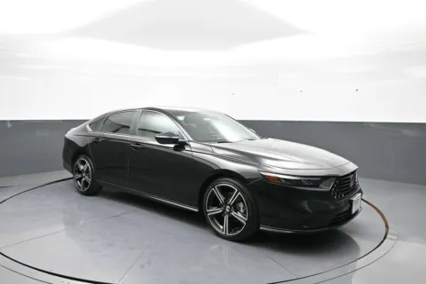 More photos of 2025 Honda Accord Hybrid Sport at Plaza Honda, NY