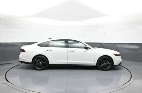 More photos of 2024 Honda Accord Hybrid Sport-L at Plaza Honda, NY