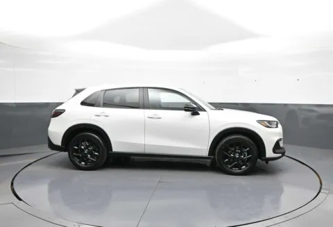 More photos of 2025 Honda HR-V Sport at Plaza Honda, NY
