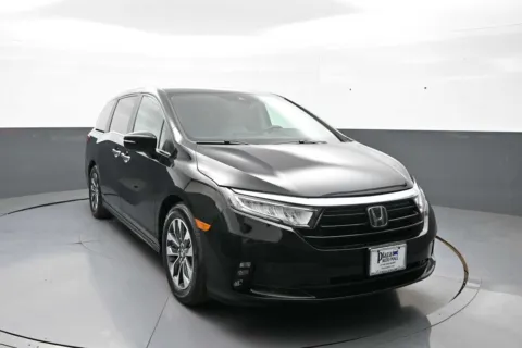 Another view of 2022 Honda Odyssey EX-L for sale in Brooklyn, NY at Plaza Honda