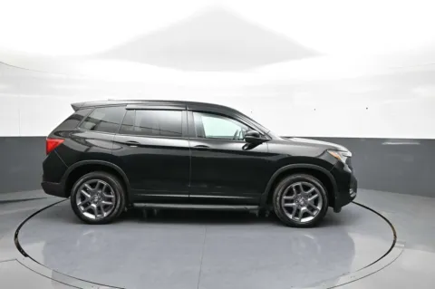 More photos of 2023 Honda Passport EX-L at Plaza Honda, NY