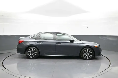 More photos of 2024 Honda Civic EX at Plaza Honda, NY