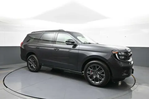 More photos of 2025 Ford Expedition Platinum at Plaza Honda, NY