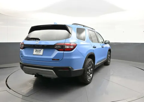 More photos of 2024 Honda Pilot TrailSport at Plaza Honda, NY