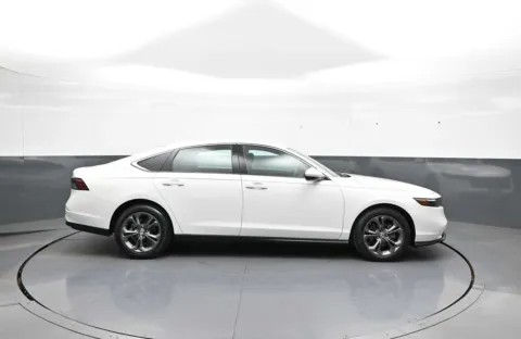 More photos of 2023 Honda Accord EX at Plaza Honda, NY