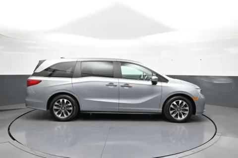 More photos of 2024 Honda Odyssey EX-L at Plaza Honda, NY