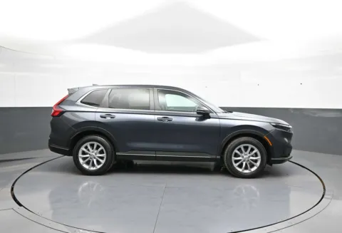 More photos of 2024 Honda CR-V EX-L at Plaza Honda, NY