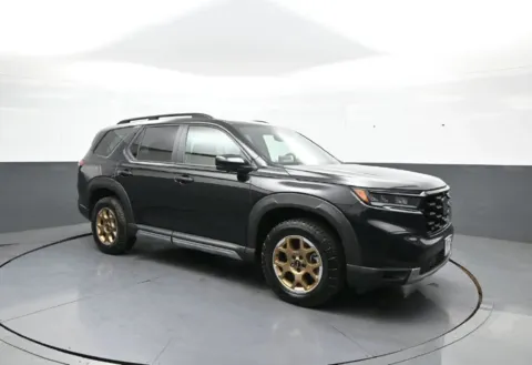 More photos of 2024 Honda Pilot TrailSport at Plaza Honda, NY