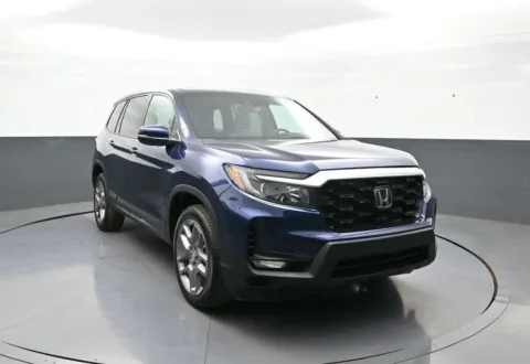 Photos of 2023 Honda Passport EX-L for sale in Brooklyn, NY at Plaza Honda