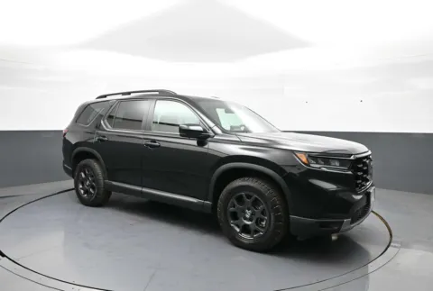 Another view of 2024 Honda Pilot TrailSport for sale in Brooklyn, NY at Plaza Honda