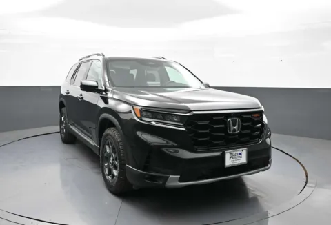 Photos of 2024 Honda Pilot TrailSport for sale in Brooklyn, NY at Plaza Honda