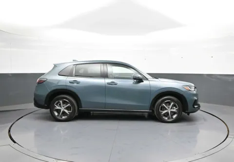 More photos of 2024 Honda HR-V EX-L at Plaza Honda, NY