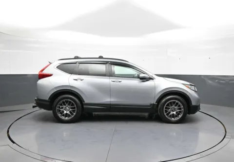 More photos of 2018 Honda CR-V EX-L at Plaza Honda, NY
