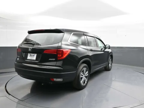 More photos of 2017 Honda Pilot EX-L at Plaza Honda, NY
