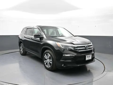 Photos of 2017 Honda Pilot EX-L for sale in Brooklyn, NY at Plaza Honda