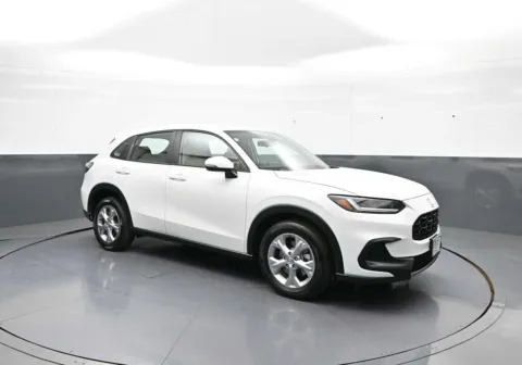 More photos of 2024 Honda HR-V LX at Plaza Honda, NY