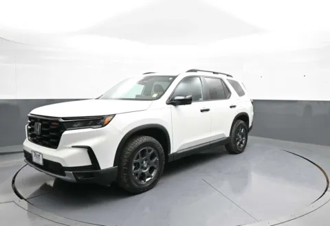 White 2024 Honda Pilot TrailSport for sale in Brooklyn, NY