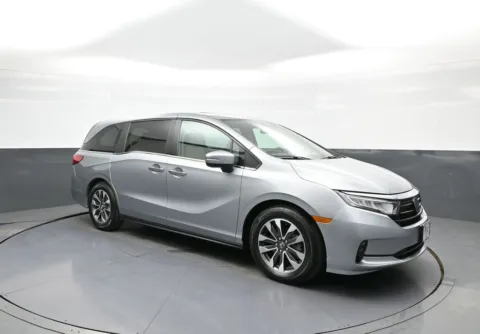 More photos of 2023 Honda Odyssey EX-L at Plaza Honda, NY