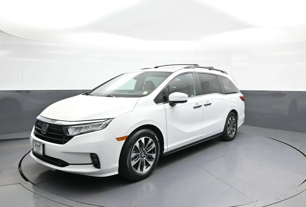 White 2023 Honda Odyssey EX-L for sale in Brooklyn, NY