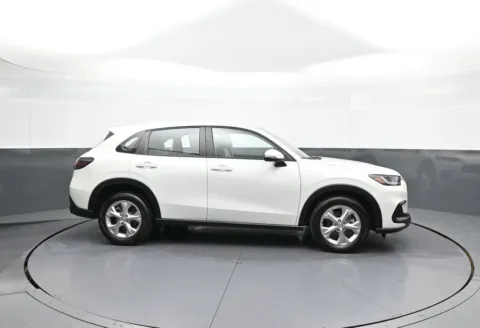 More photos of 2024 Honda HR-V LX at Plaza Honda, NY