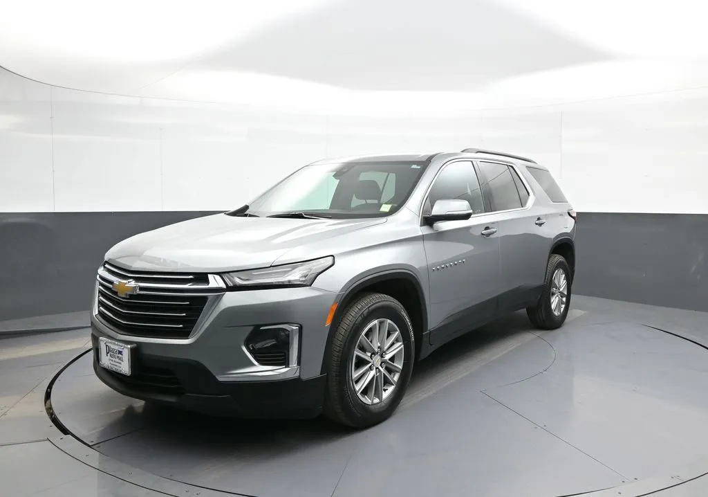 Gray 2023 Chevrolet Traverse LT for sale in Brooklyn, NY