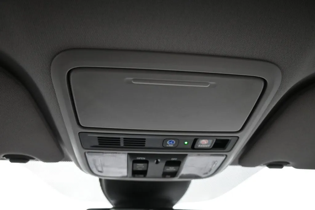 2023 Honda Odyssey Touring - Photo 17